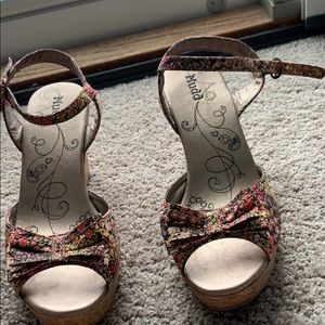 MUDD Original Strapped Wedges